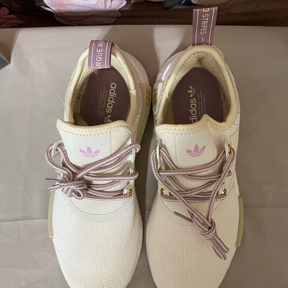 RARE!!! Adidas 7.5 NMD R1  Hybrid Hiker Magic Mauve GW9426 - Picture 9 of 14